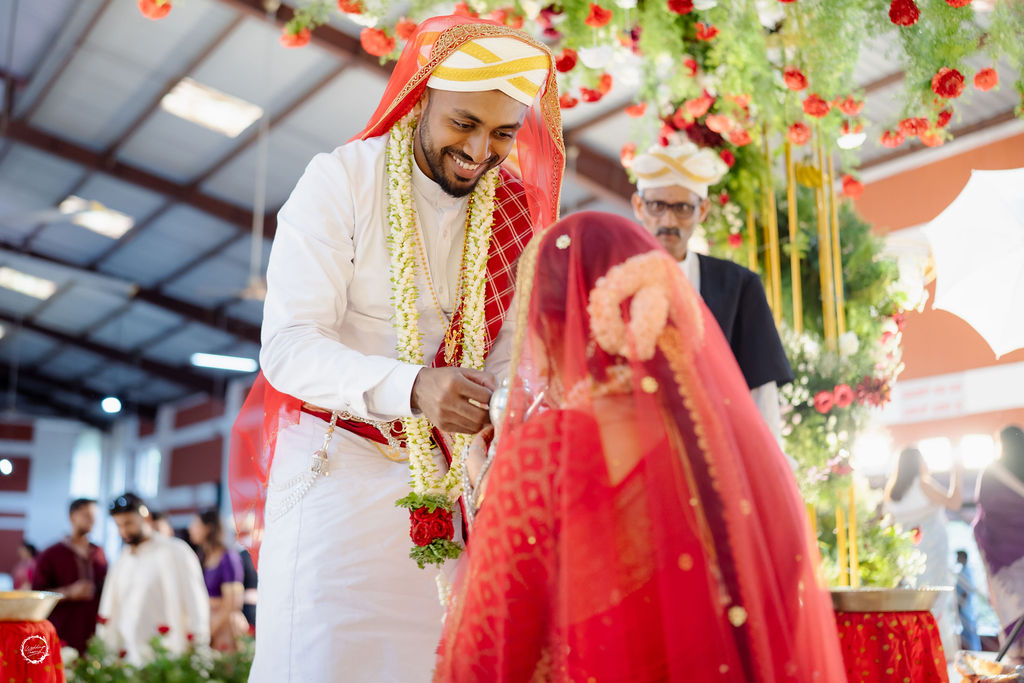 How to Get Genuine Smiles in Wedding Photos