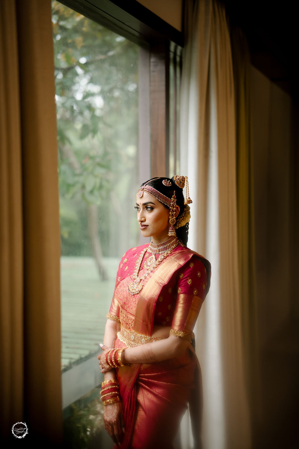 Documentary vs Traditional Wedding Photography